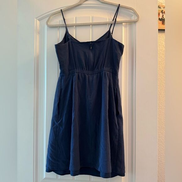 🌞 Madewell 100% silk Spaghetti Strap Navy Blue Dress- size 0 - Picture 3 of 3
